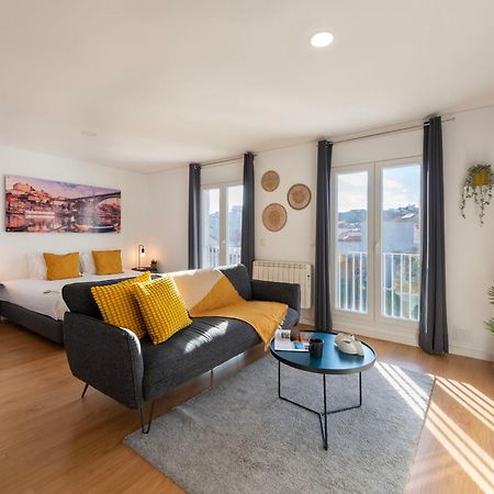 Joivy Olimpio Studio In The Heart Of The City Apartment Porto Luaran gambar